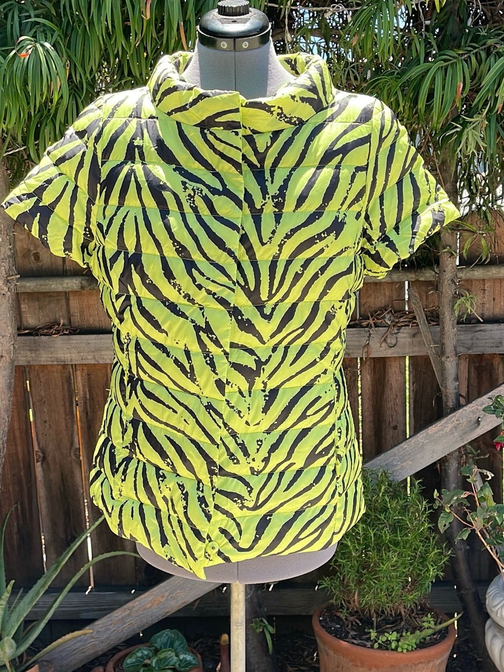 My Anorak The Chalet Down Puffer Jacket Women Medium Neon Lime Green Zebra Print